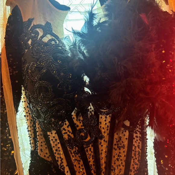 Custom made occassion worthy celebrant dress - Picture 1 of 10